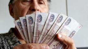 Почему недоплачивают пенсию в Лукойл