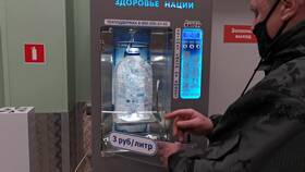 Сколько стоит 5 литров воды в Пятерочке в Лукойл
